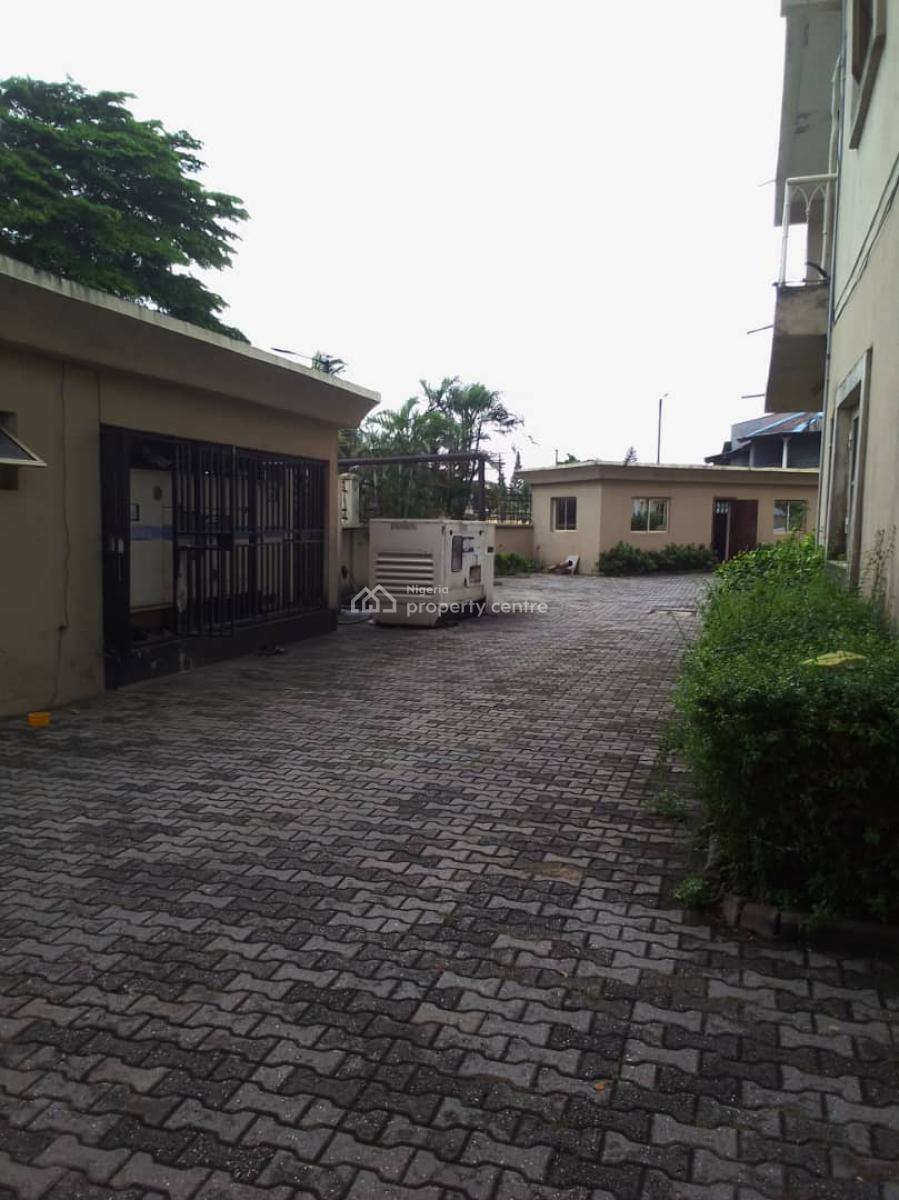 3 Bedroom Flat, Off Admiralty Way, Lekki Phase 1, Lekki, Lagos, Flat / Apartment for Rent