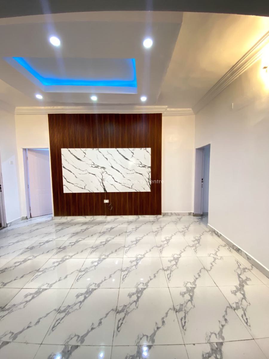 Two Bedroom Apartment in a Secured Estate, Lekki Phase 1, Lekki, Lagos, Flat / Apartment for Rent