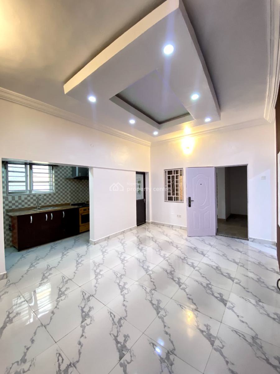 Two Bedroom Apartment in a Secured Estate, Lekki Phase 1, Lekki, Lagos, Flat / Apartment for Rent