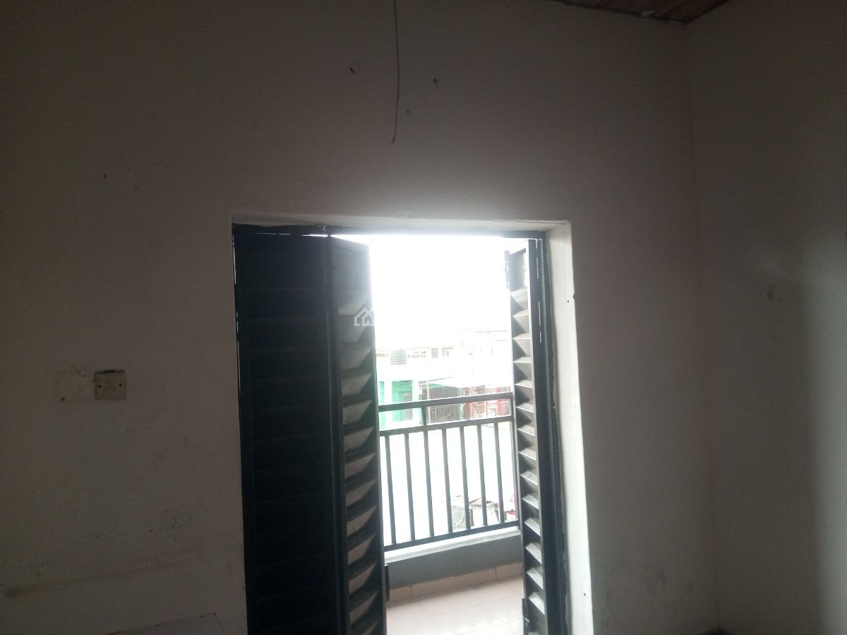 Nice Shop Upstairs Directly Facing The Road, Ado, Ajah, Lagos, Shop for Rent