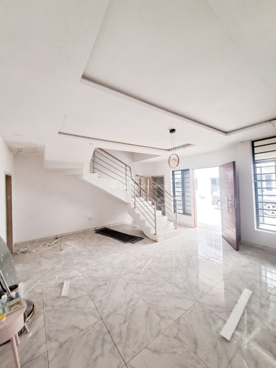 Well Built 3 Bedroom Terrace Duplex with Bq, Ologolo, Lekki, Lagos, Terraced Duplex for Rent