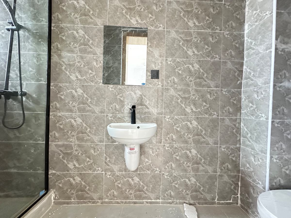 Charming 2 Bedroom Apartment with a Swimming Pool, Gym and Elevator, Chevron Tollgate, Lekki, Lagos, Flat / Apartment for Sale