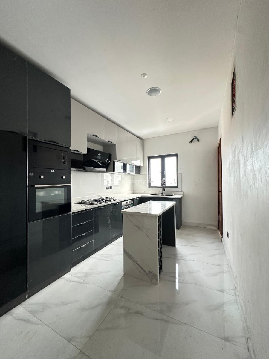 Luxury 2 Bedrooms Apartment with Swimming Pool and Bq, Lekki Phase 1, Lekki, Lagos, Flat / Apartment for Sale