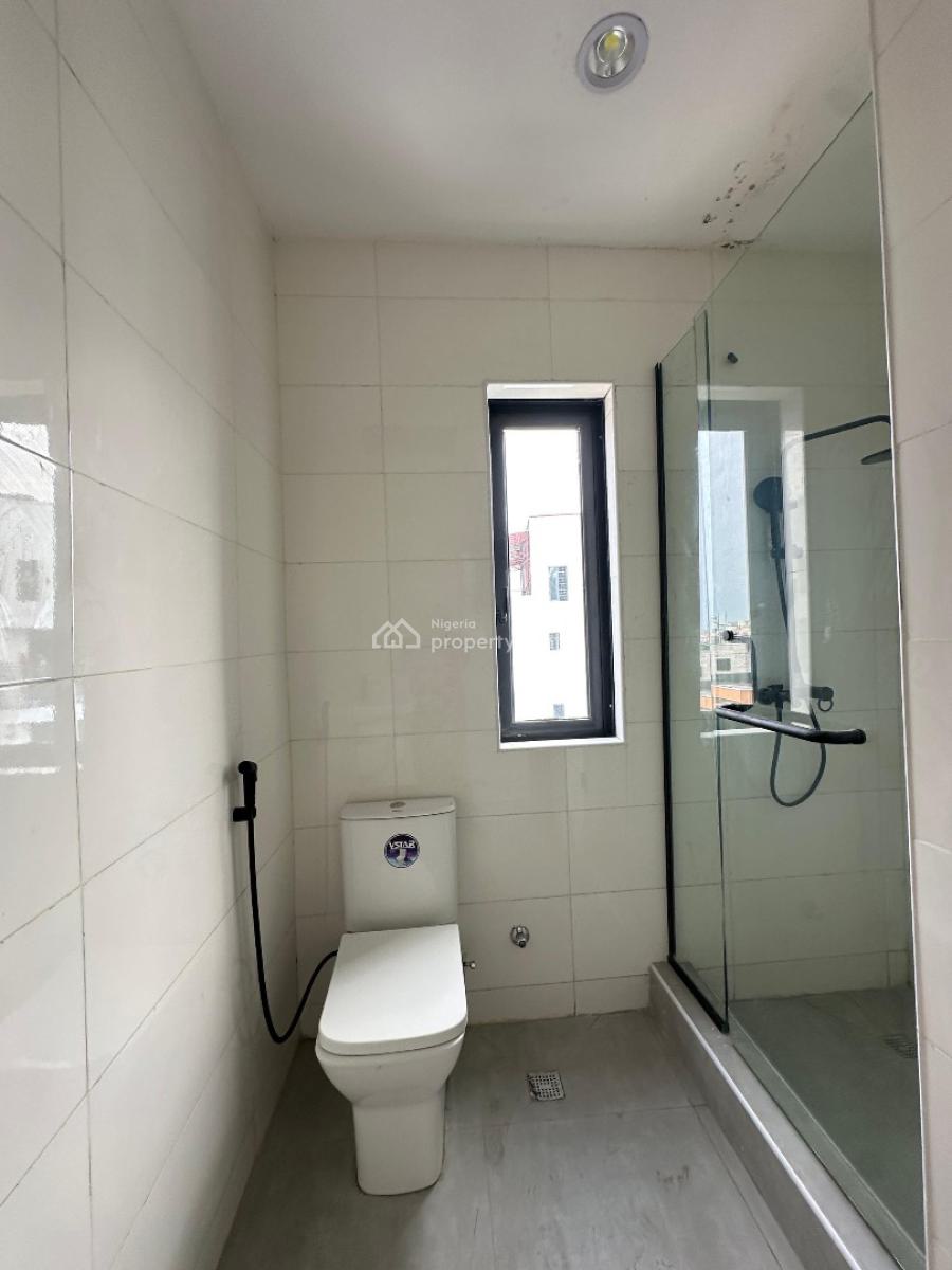 Luxury 2 Bedrooms Apartment with Swimming Pool and Bq, Lekki Phase 1, Lekki, Lagos, Flat / Apartment for Sale