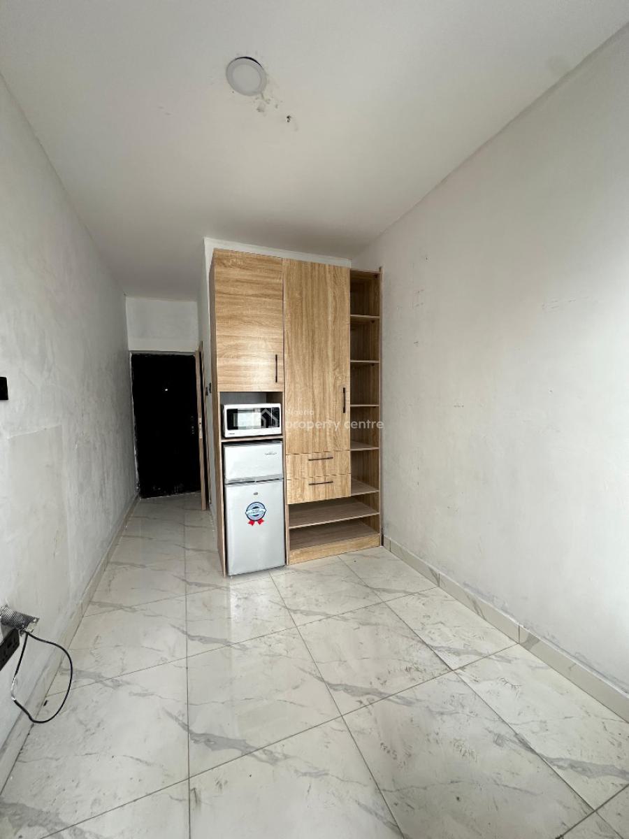 Luxury 2 Bedrooms Apartment with Swimming Pool and Bq, Lekki Phase 1, Lekki, Lagos, Flat / Apartment for Sale