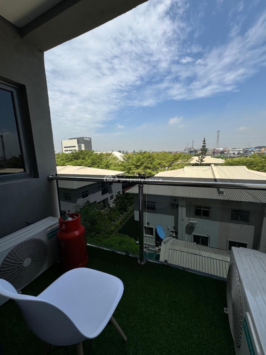 Luxurious One-bedroom Apartment Available for Booking, Lekki Phase 1, Lekki, Lagos, Flat / Apartment Short Let