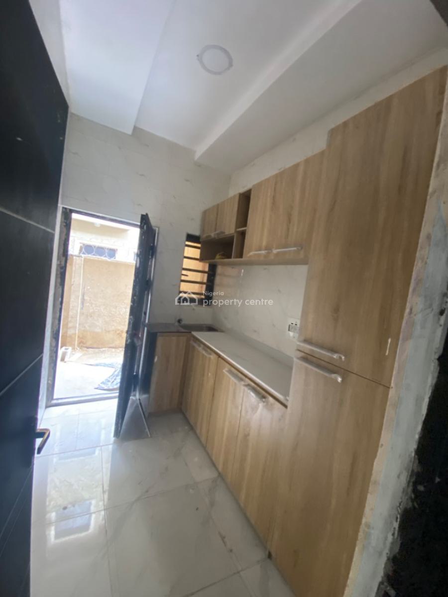 Brand New Luxury 2 Bedroom Flat, Hopeville Estate, Very Close to Blenco, Ajah, Lagos, Flat / Apartment for Rent