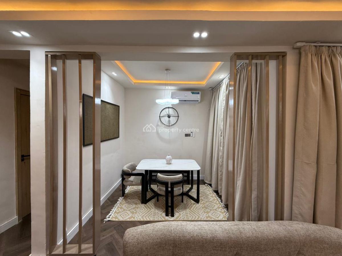 Beautiful and Spacious 2 Bedroom Apartment Available for Bookings!!!, Lekki Phase 1, Lekki, Lagos, Flat / Apartment Short Let