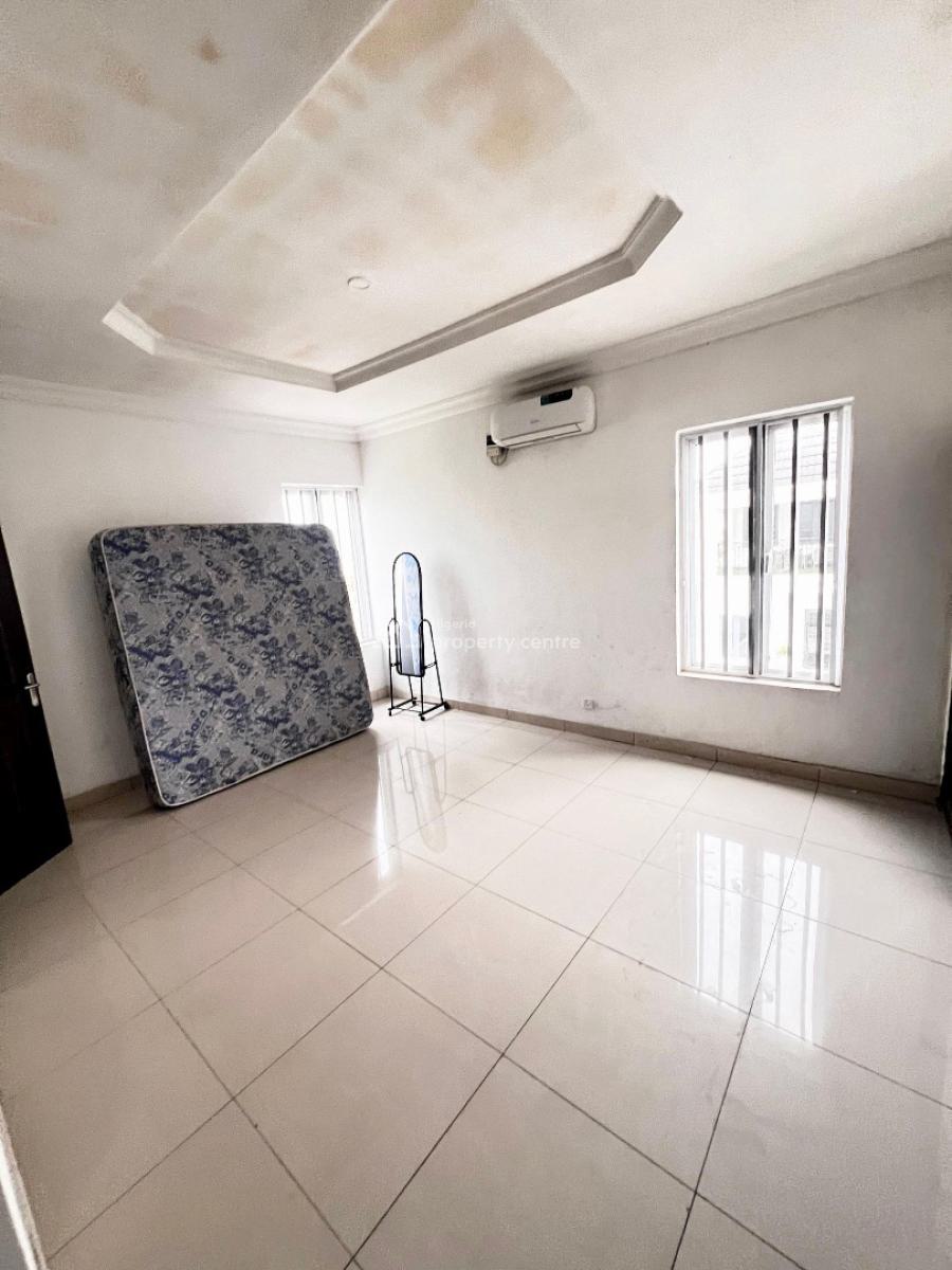 Prestigious 5-bedroom Luxury Home with Pool, Porch & Bq in High-value, Royal Gardens Estate, Ajah, Lagos, Detached Duplex for Sale