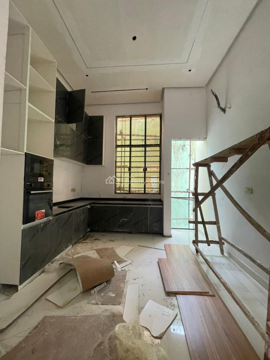 Beautiful 3 Bedroom Apartment with Pool, Gym and Elevator, Lekki Phase 1, Lekki, Lagos, Flat / Apartment for Sale