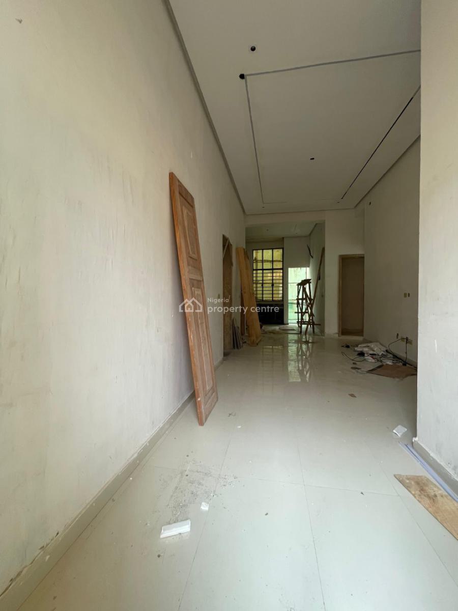 Beautiful 3 Bedroom Apartment with Pool, Gym and Elevator, Lekki Phase 1, Lekki, Lagos, Flat / Apartment for Sale