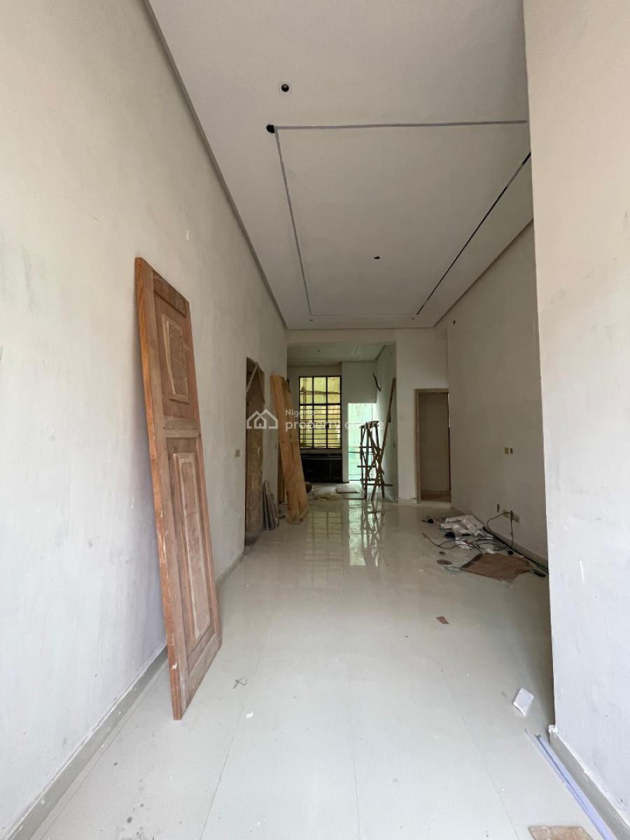Beautiful 3 Bedroom Apartment with Pool, Gym and Elevator, Lekki Phase 1, Lekki, Lagos, Flat / Apartment for Sale
