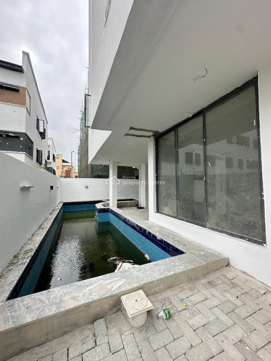Spacious 2 Bedrooms Apartment with Gym, Elevator and Swimming Pool, Lekki Phase 1, Lekki, Lagos, Flat / Apartment for Sale