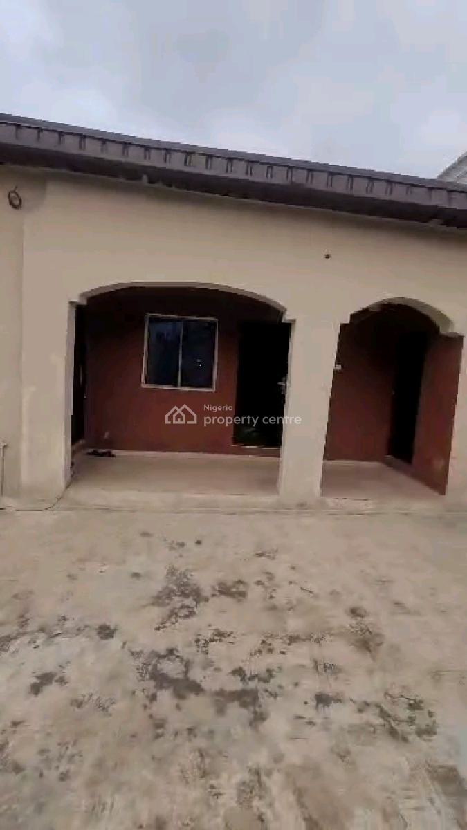 Relatively New Mini Flat Bungalow in a Lovely Environment Good Road, Ifelodun Street, Off Diya Road, Gbagada, Lagos, Mini Flat (room and Parlour) for Rent