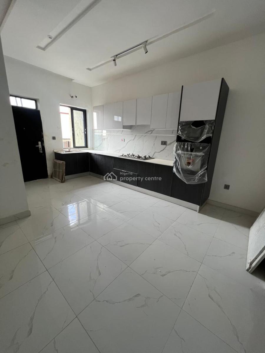 4 Bedroom Penthouse, Guzape District, Abuja, House for Sale