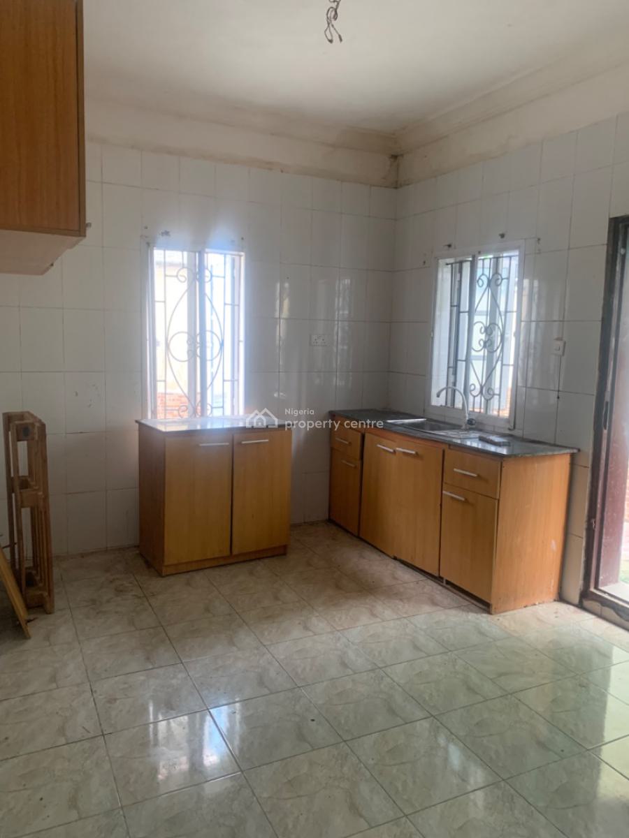 2 Bedrooms and Parlour, Peace Land Estate, Ogombo, Ajah, Lagos, Flat / Apartment for Rent