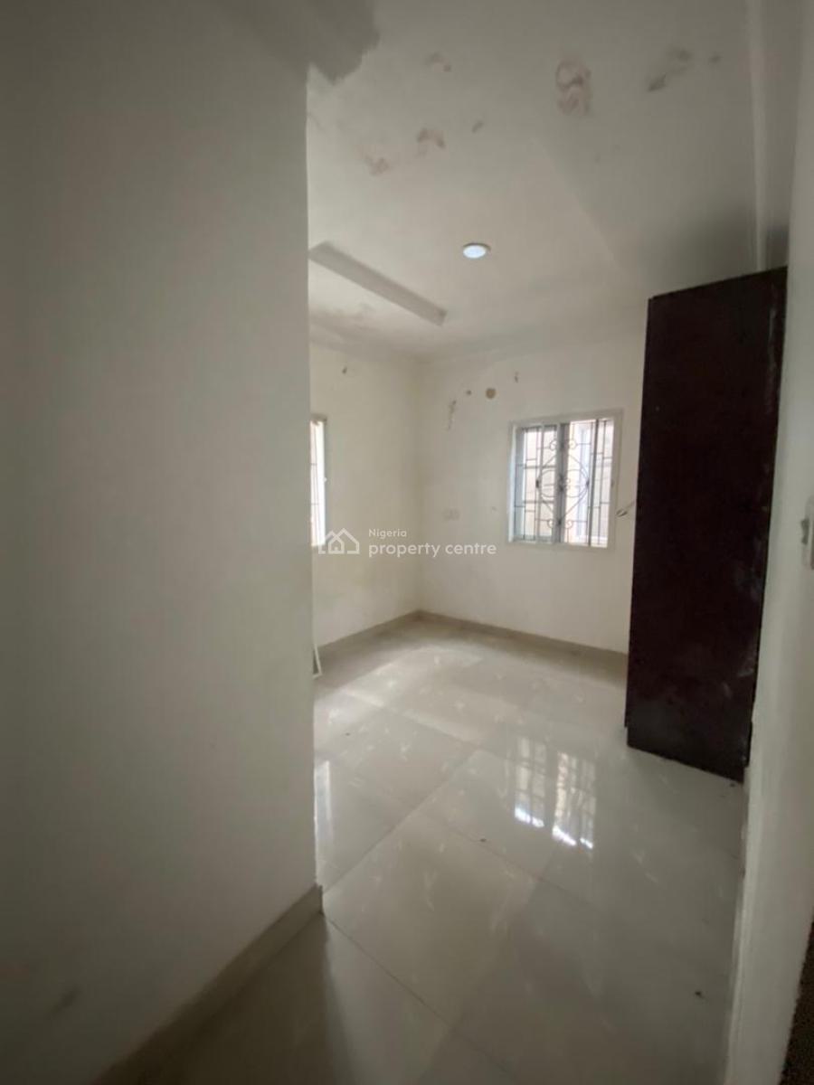 2 Bedrooms and Parlour, Peace Land Estate, Ogombo, Ajah, Lagos, Flat / Apartment for Rent