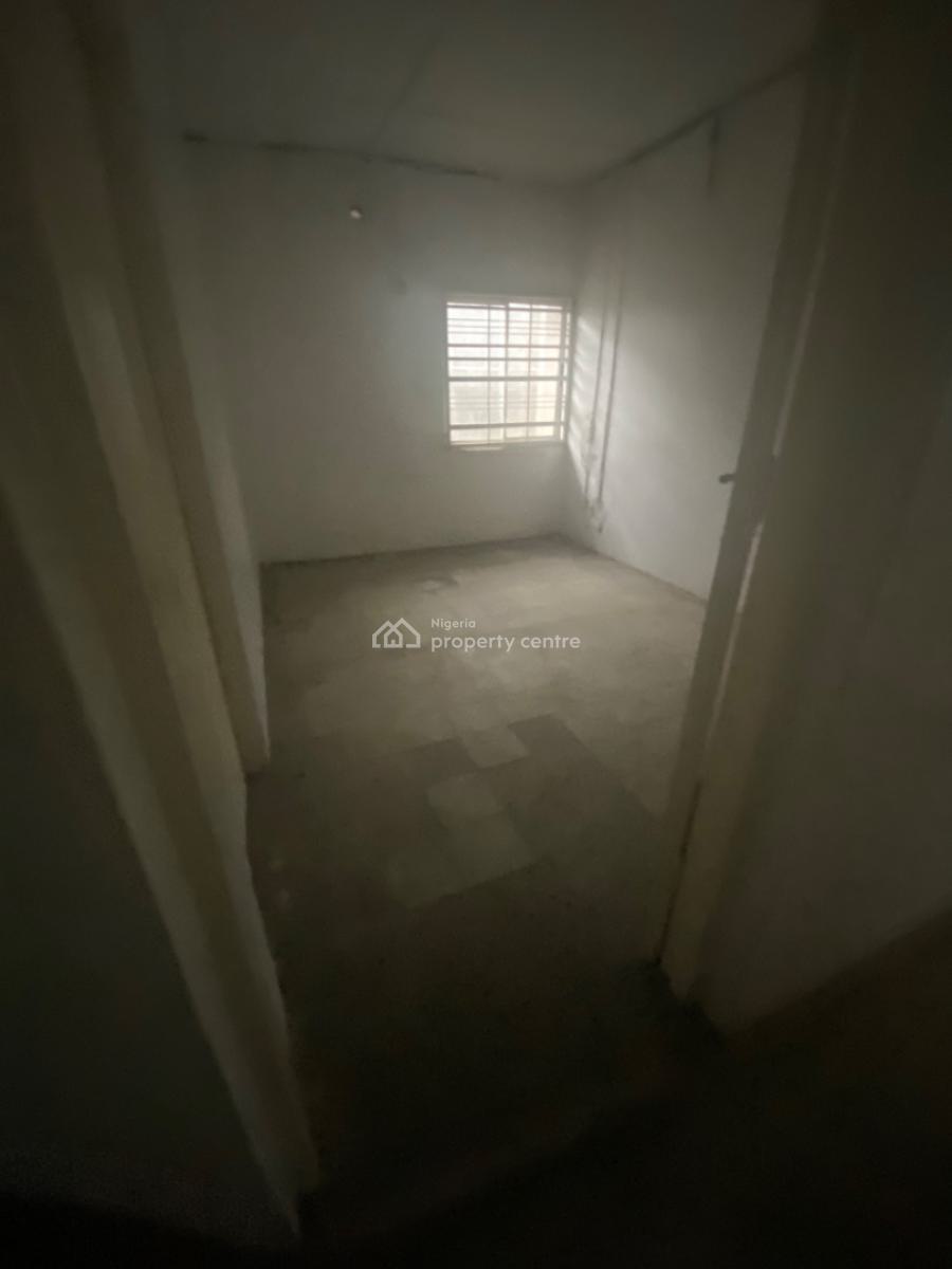 8 Bedroom Bungalow, Gbajumo Crescent, Surulere, Lagos, House for Rent