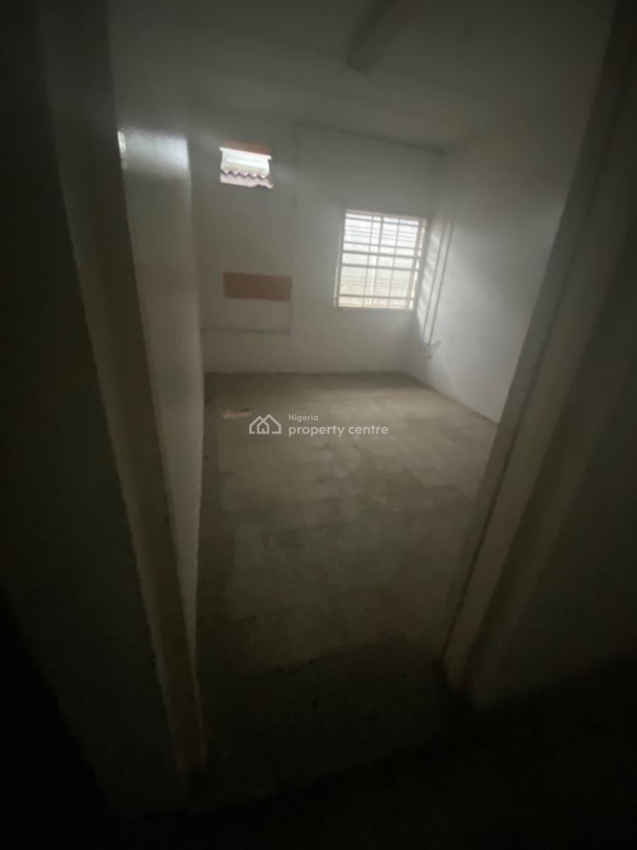 8 Bedroom Bungalow, Gbajumo Crescent, Surulere, Lagos, House for Rent