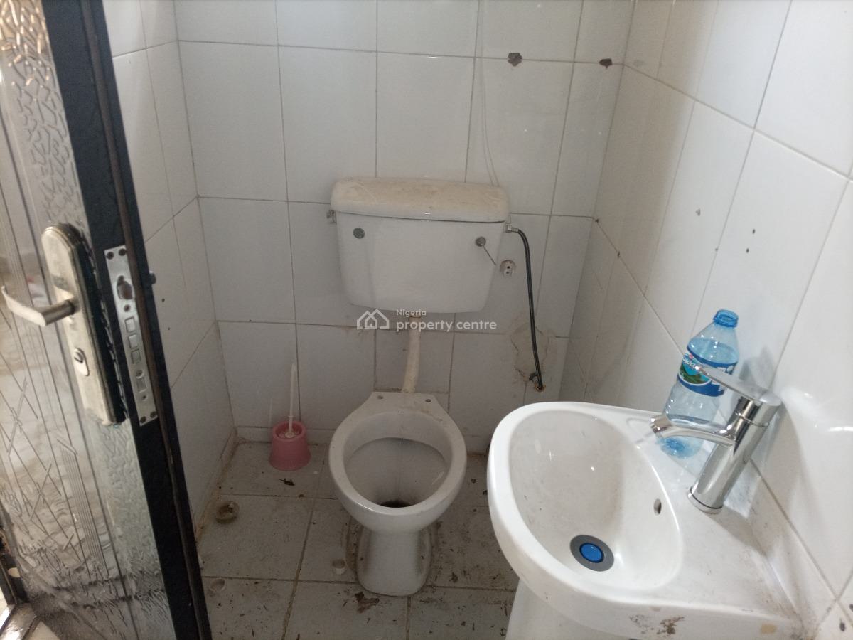 Spacious Room and Parlour(onebedroom), 3rd Avenue, Gwarinpa, Abuja, Mini Flat (room and Parlour) for Rent