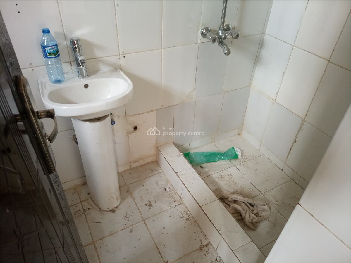 Spacious Room and Parlour(onebedroom), 3rd Avenue, Gwarinpa, Abuja, Mini Flat (room and Parlour) for Rent
