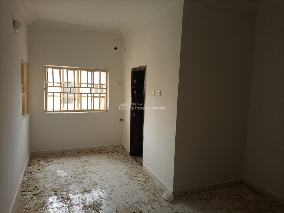 Spacious Room and Parlour(onebedroom), 3rd Avenue, Gwarinpa, Abuja, Mini Flat (room and Parlour) for Rent