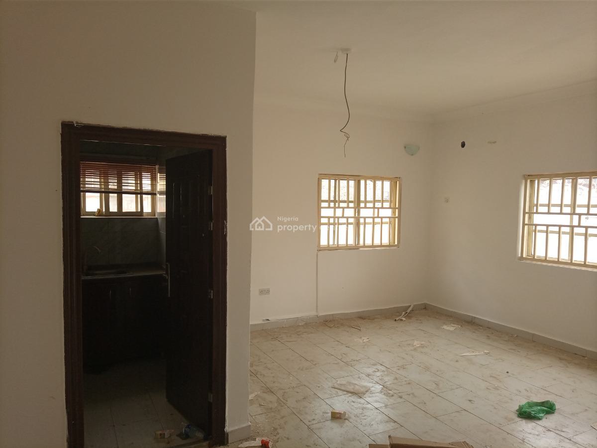 Spacious Room and Parlour(onebedroom), 3rd Avenue, Gwarinpa, Abuja, Mini Flat (room and Parlour) for Rent