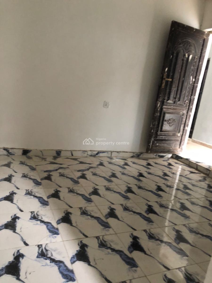 Newly Built Standard Roomself with Water Heater, Kitchen Cabinets, Shomolu, Lagos, Self Contain (single Rooms) for Rent