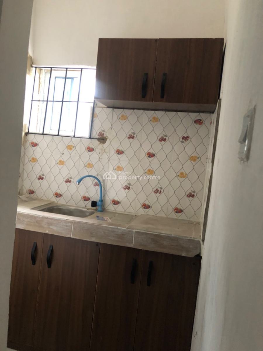 Newly Built Standard Roomself with Water Heater, Kitchen Cabinets, Shomolu, Lagos, Self Contain (single Rooms) for Rent