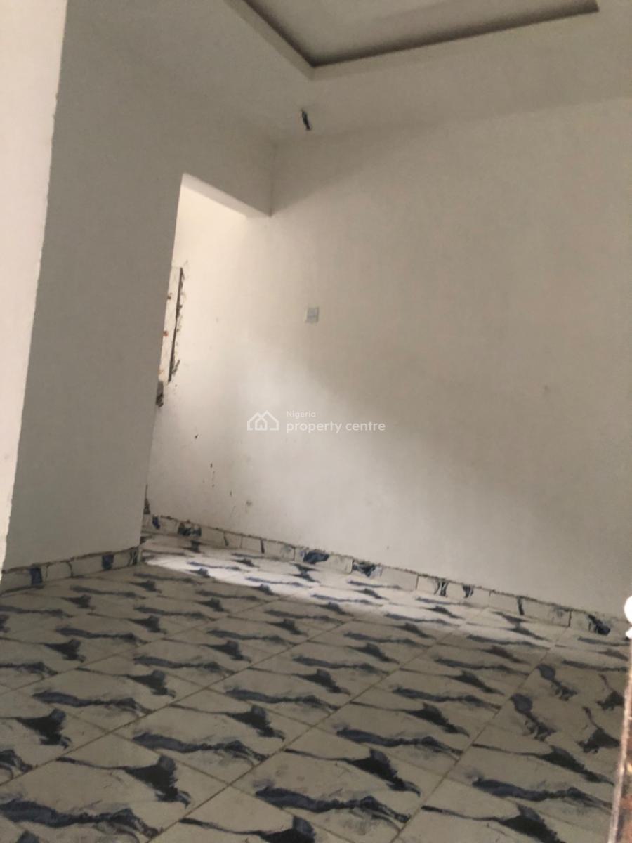 Newly Built Standard Roomself with Water Heater, Kitchen Cabinets, Shomolu, Lagos, Self Contain (single Rooms) for Rent