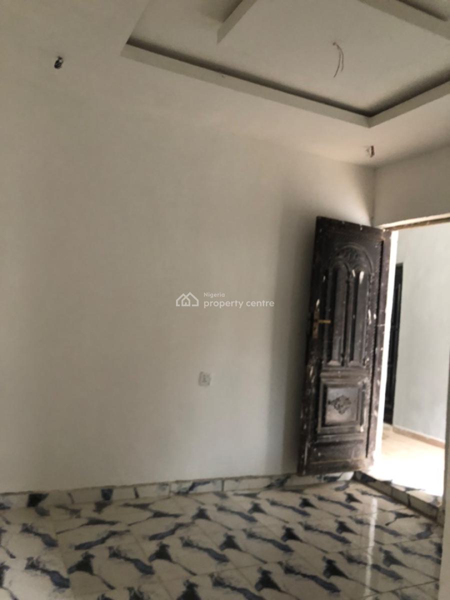 Newly Built Standard Roomself with Water Heater, Kitchen Cabinets, Shomolu, Lagos, Self Contain (single Rooms) for Rent