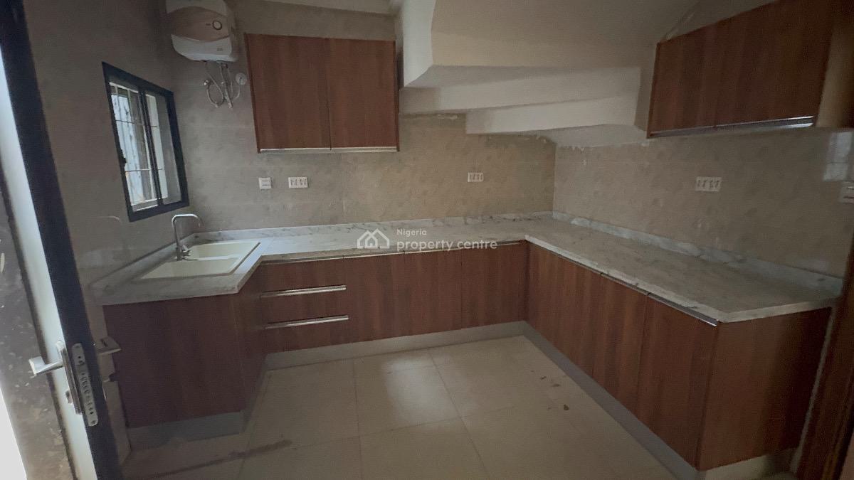 Newly Finished  Serviced Brand-new Luxury 4bedroom Duplex with Bq, Guzape, Guzape District, Abuja, Semi-detached Duplex for Rent