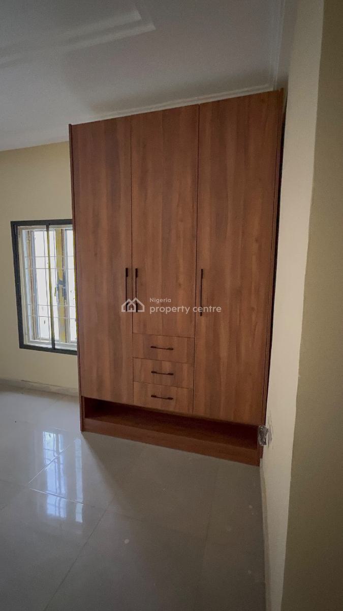Newly Finished  Serviced Brand-new Luxury 4bedroom Duplex with Bq, Guzape, Guzape District, Abuja, Semi-detached Duplex for Rent