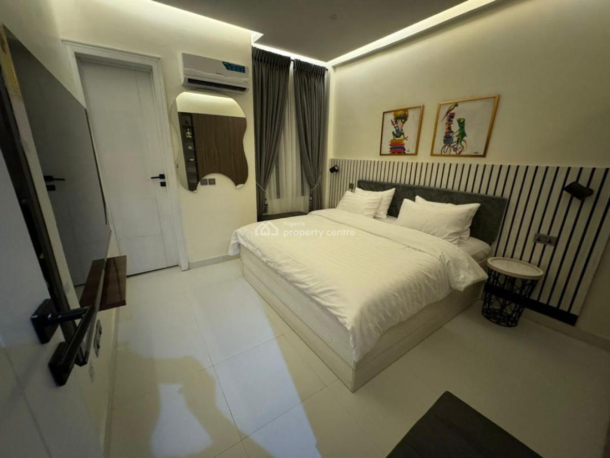 2 Bedrooms Fully Furnished Apartment with  Pool, Gym and Elevator, Ikate Elegushi, Lekki, Lagos, Flat / Apartment for Sale