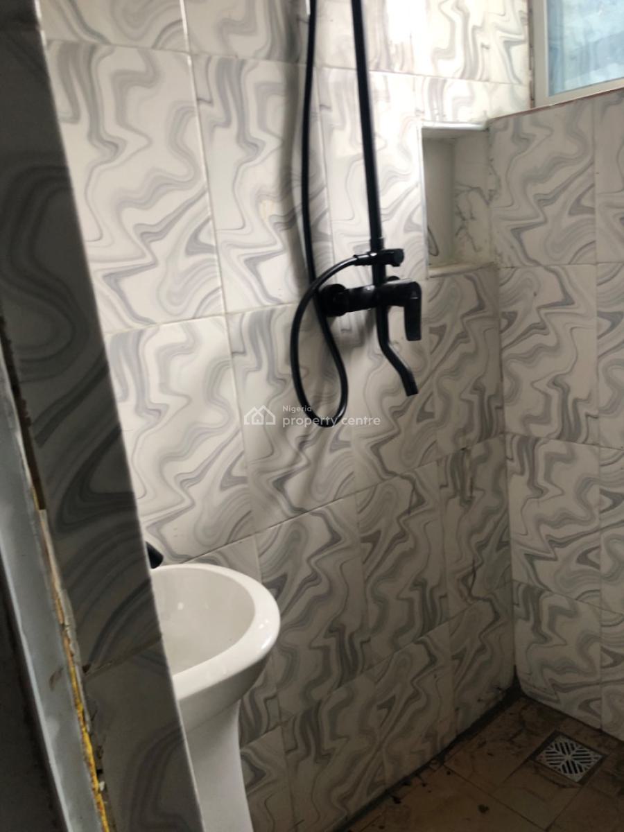 Newly Built Spacious Roomself with Water Heater Kitchen Cabinets, Shomolu, Lagos, Self Contain (single Rooms) for Rent