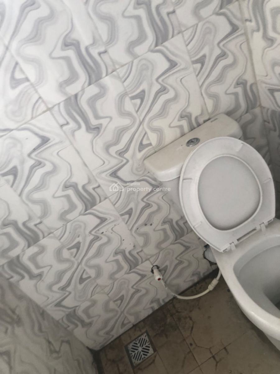 Newly Built Spacious Roomself with Water Heater Kitchen Cabinets, Shomolu, Lagos, Self Contain (single Rooms) for Rent