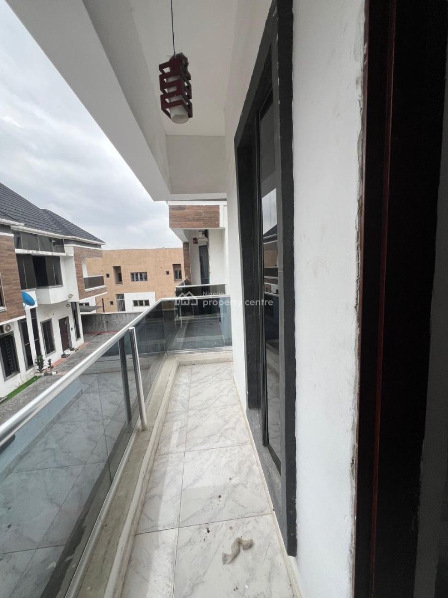 Standard and Massive Master Bedroom, Shared Apartment, Orchid Road ,royal Pine Estate, Lekki, Lagos, Self Contain (single Rooms) for Rent
