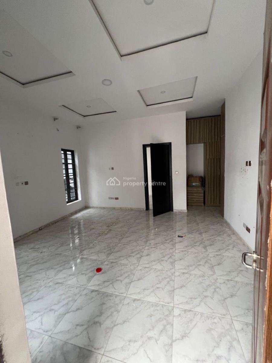 Standard and Massive Master Bedroom, Shared Apartment, Orchid Road ,royal Pine Estate, Lekki, Lagos, Self Contain (single Rooms) for Rent