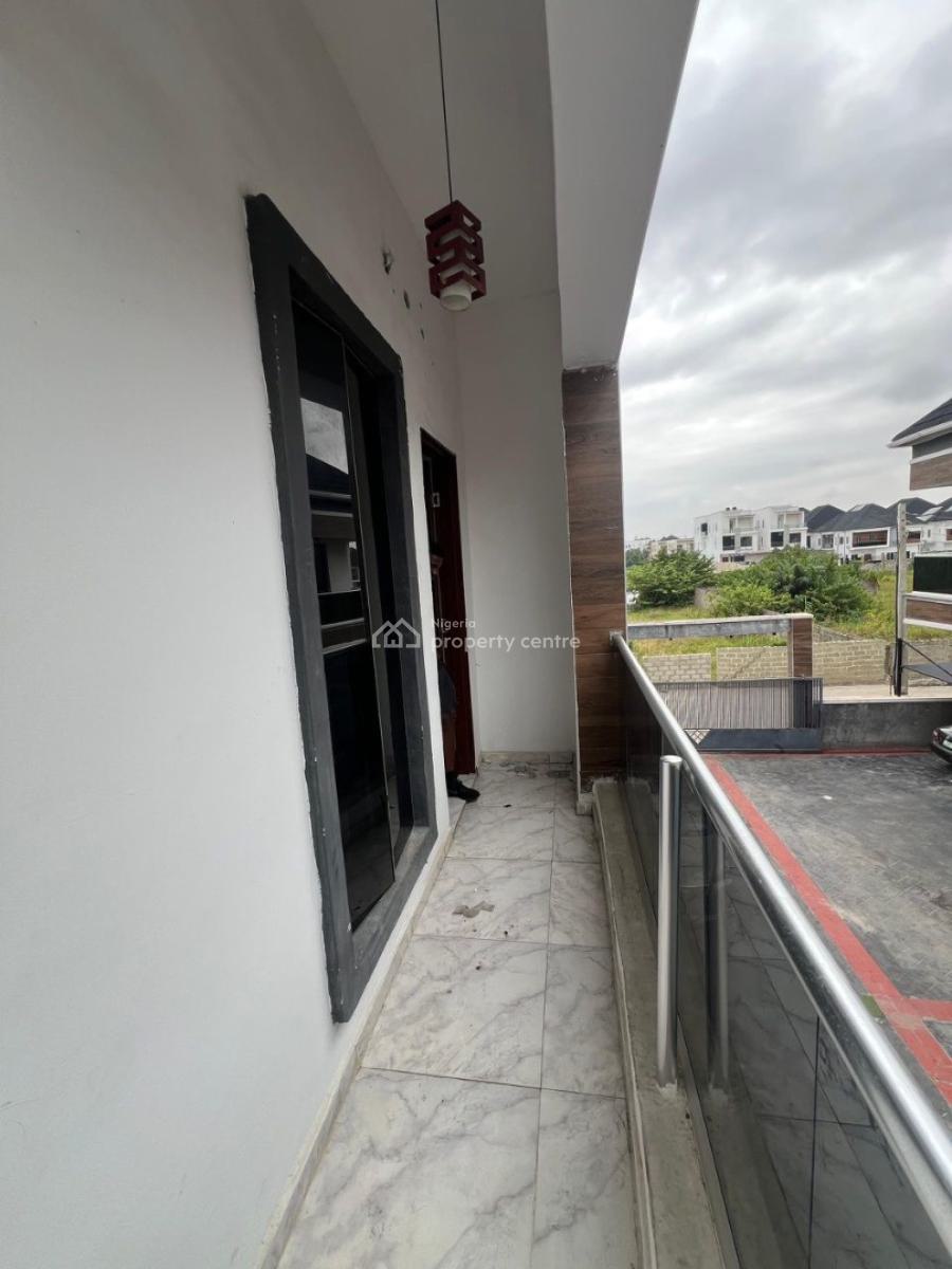 Standard and Massive Master Bedroom, Shared Apartment, Orchid Road ,royal Pine Estate, Lekki, Lagos, Self Contain (single Rooms) for Rent