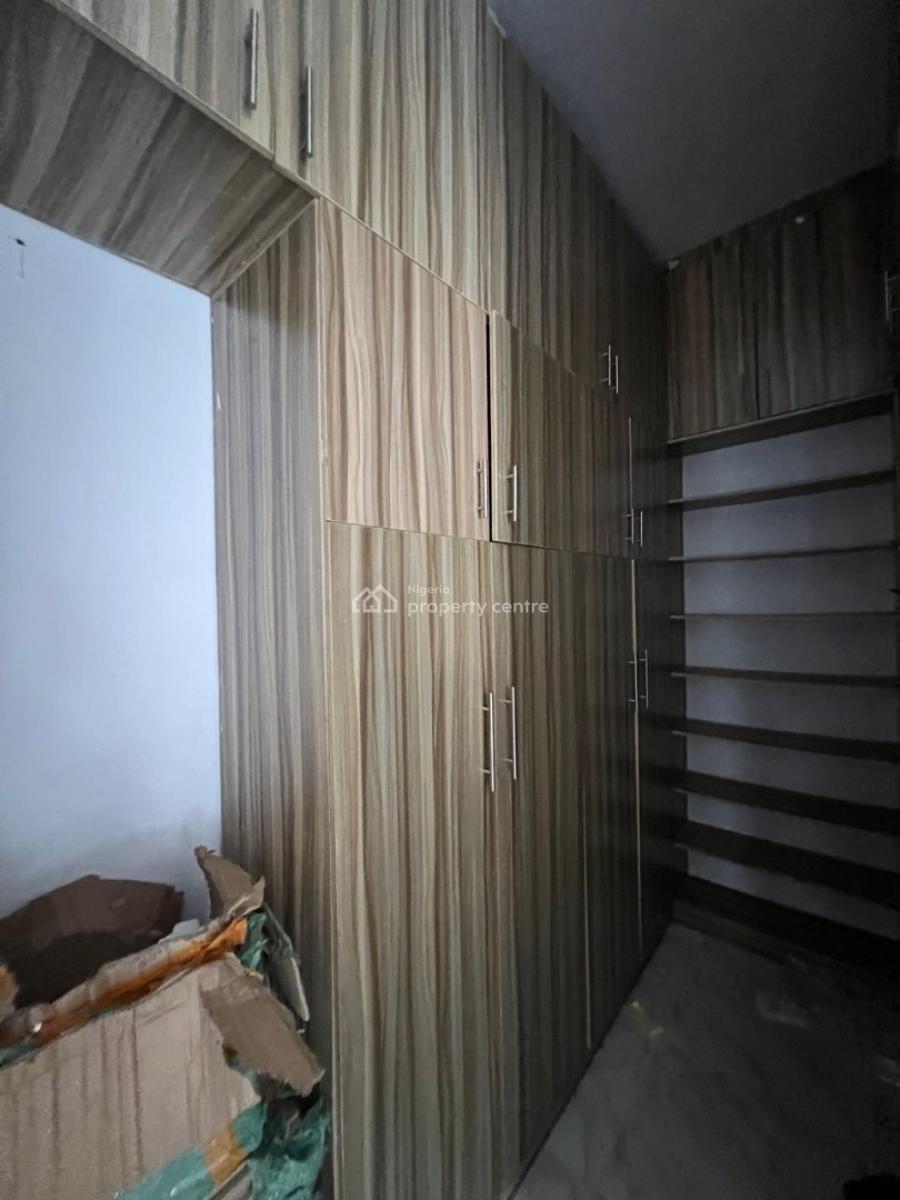 Standard and Massive Master Bedroom, Shared Apartment, Orchid Road ,royal Pine Estate, Lekki, Lagos, Self Contain (single Rooms) for Rent