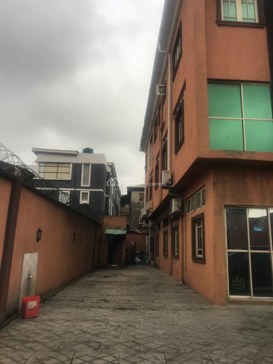 an Open Plan Office Space, Apata Street, Shomolu, Lagos, Office Space for Rent