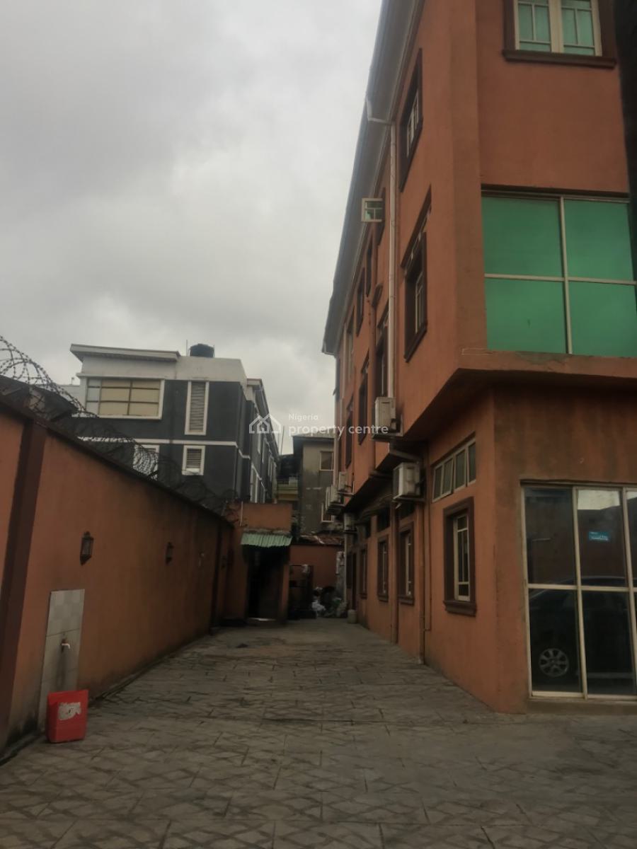 an Open Plan Office Space, Apata Street, Shomolu, Lagos, Office Space for Rent