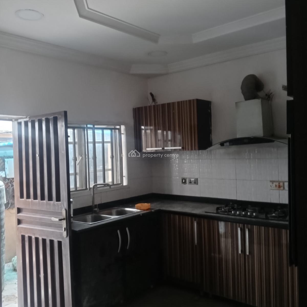 Luxury 3 Bedrooms Terrace with a Bq, Ikota, Lekki, Lagos, Terraced Duplex for Rent