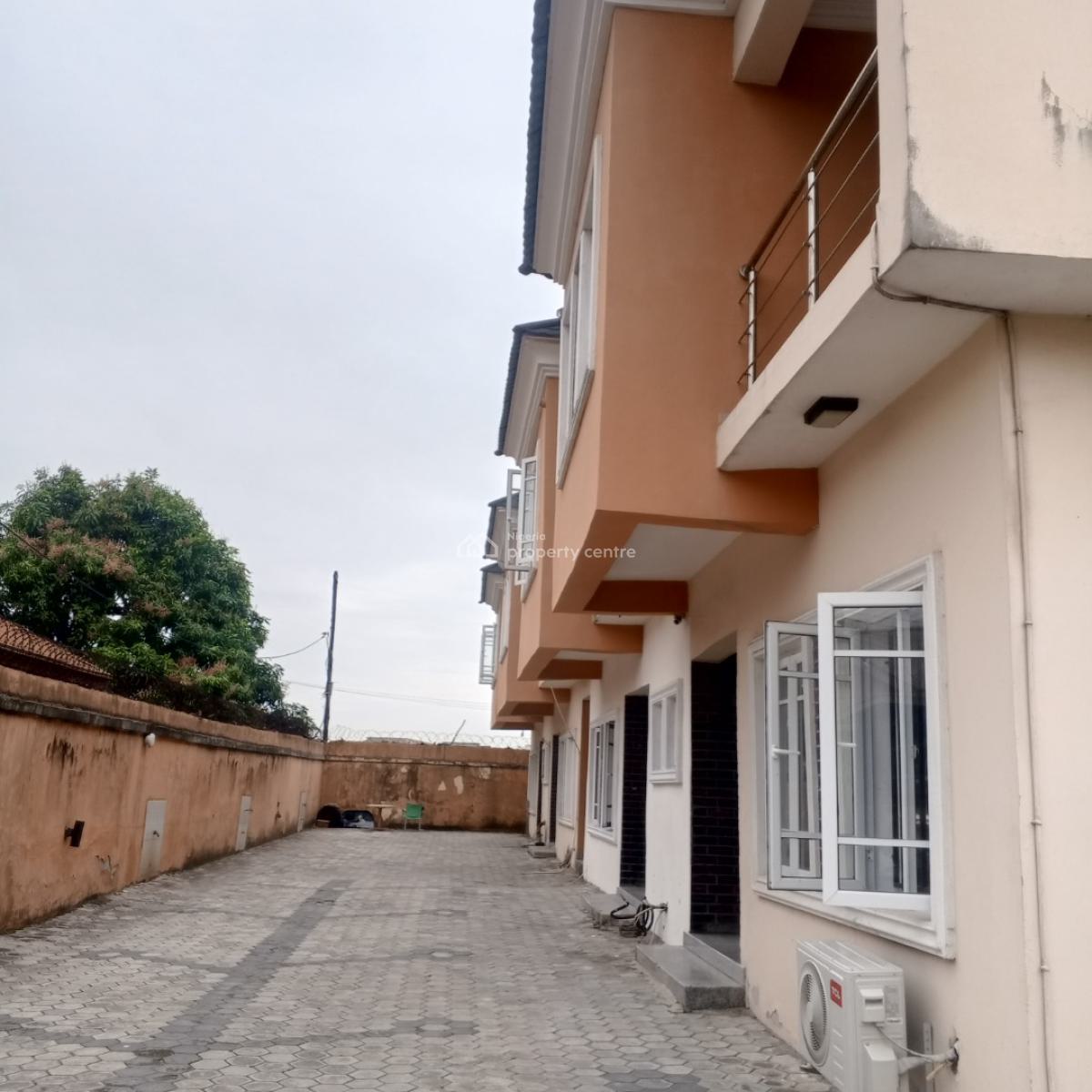 Luxury 3 Bedrooms Terrace with a Bq, Ikota, Lekki, Lagos, Terraced Duplex for Rent