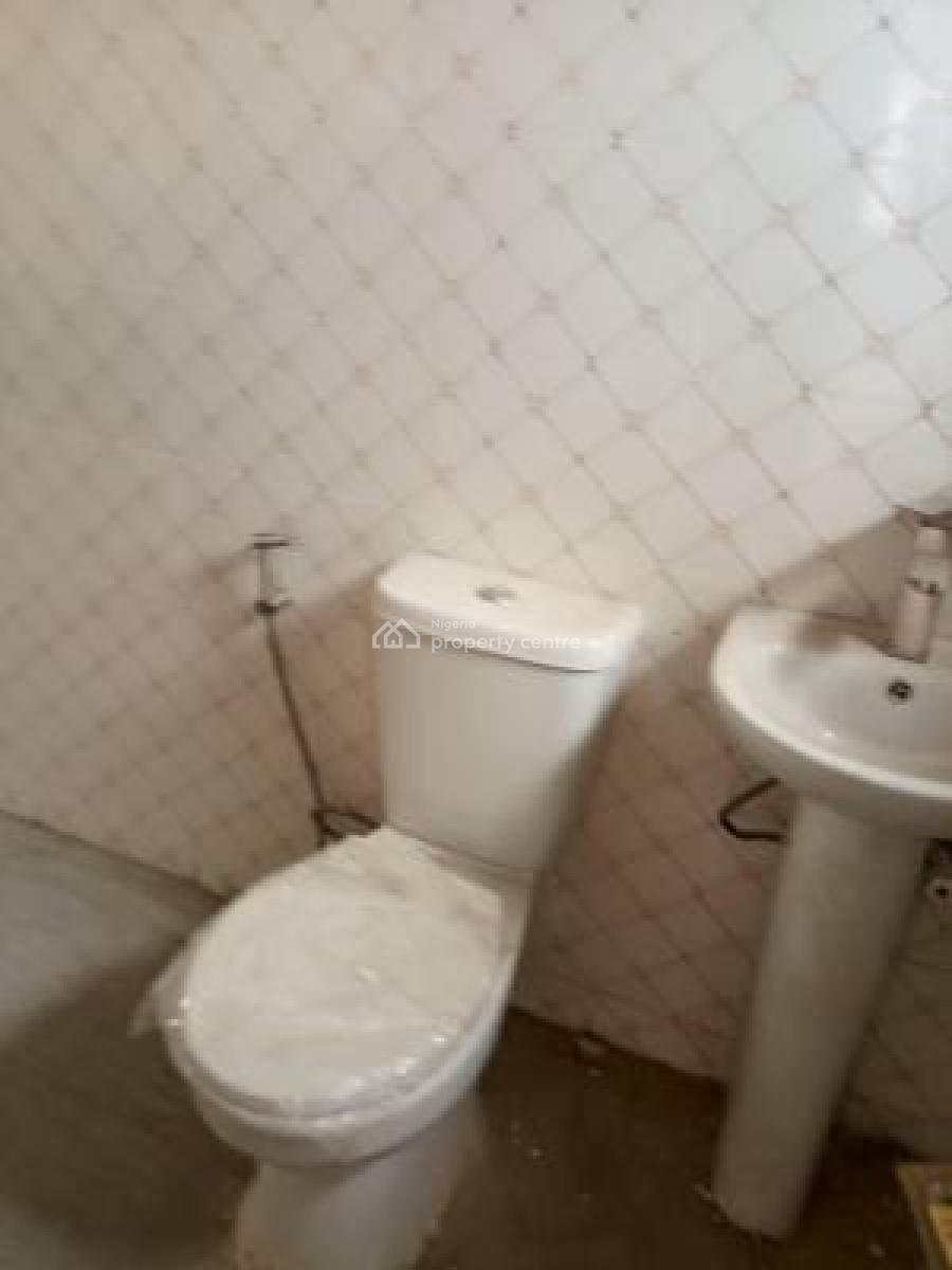 Executive Roomself Contain, Central Surulere, Surulere, Lagos, Self Contain (single Rooms) for Rent