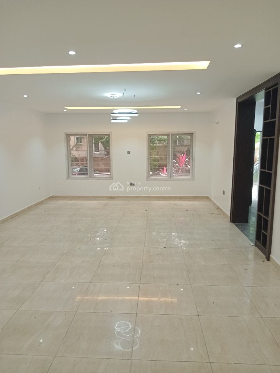 a Well-built Serviced 4 Bedrooms Terraced Duplex + 1 Bq, Guzape District, Abuja, Terraced Duplex for Rent