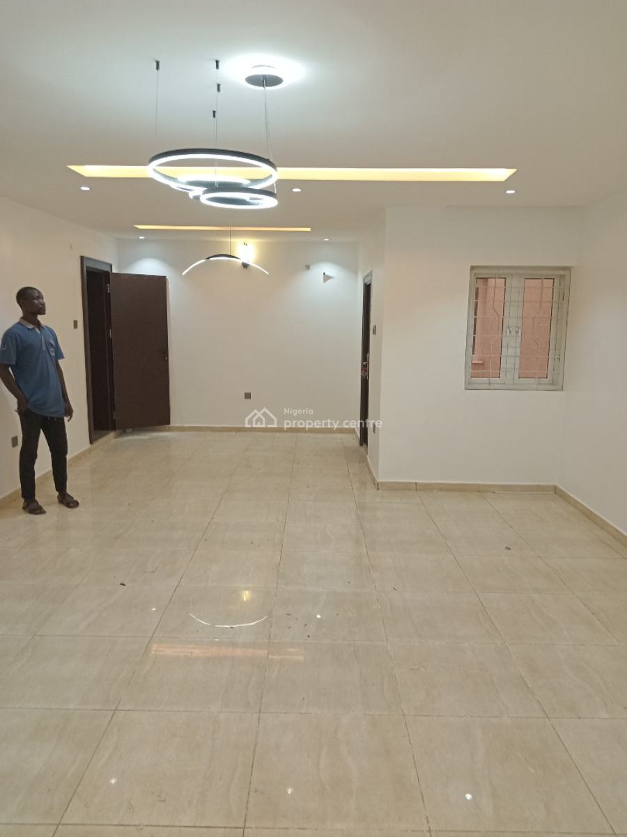 a Well-built Serviced 4 Bedrooms Terraced Duplex + 1 Bq, Guzape District, Abuja, Terraced Duplex for Rent
