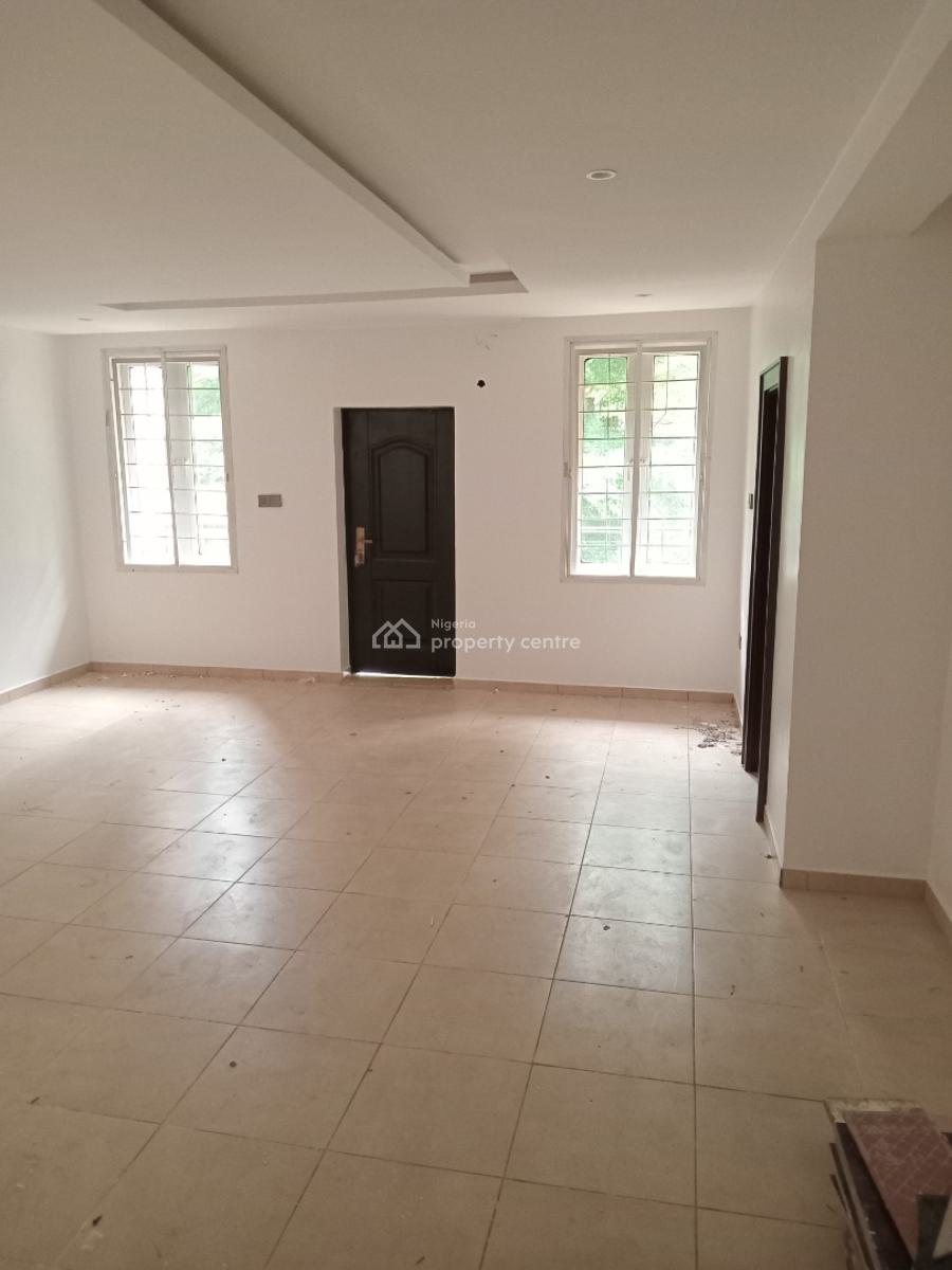 a Well-built Serviced 4 Bedrooms Terraced Duplex + 1 Bq, Guzape District, Abuja, Terraced Duplex for Rent