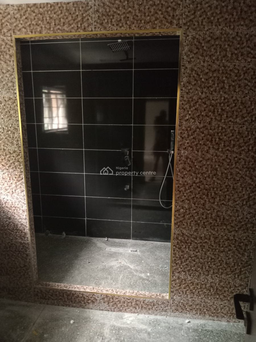 a Well-built Serviced 4 Bedrooms Terraced Duplex + 1 Bq, Guzape District, Abuja, Terraced Duplex for Rent