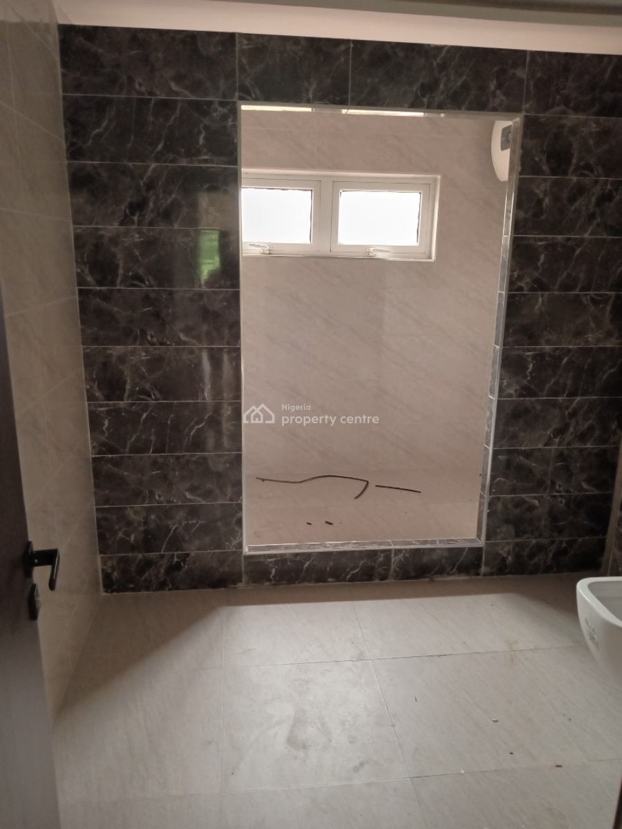 a Well-built Serviced 4 Bedrooms Terraced Duplex + 1 Bq, Guzape District, Abuja, Terraced Duplex for Rent